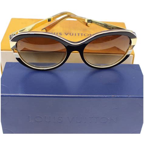 louis vuitton sunglasses z0487w|LOUIS VUITTON Petit Soupcon Cat Eye Sunglasses Z0487W.